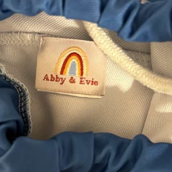 Abbie & Evie swim trunks “lilly Pulitzer inspired” size 5 - Picture 5 of 7